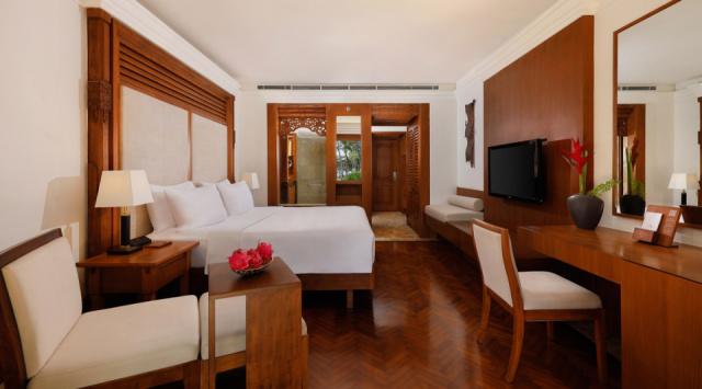 Premier room