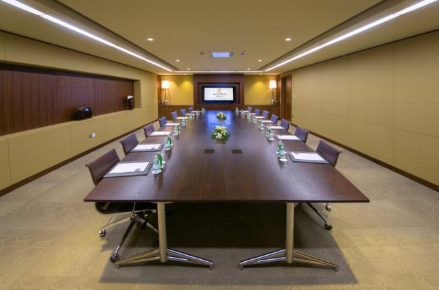 Grand-Millennium-Muscat-Meeting-Room_R