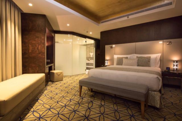 Grand_Millennium_Muscat_Royal_Suite_Master_BedRoom_2_R