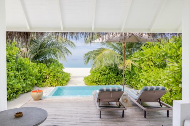 Beach Villa with Pool _ 10