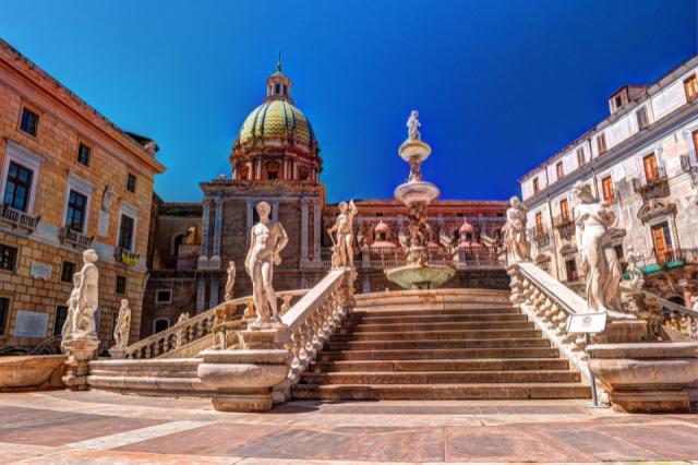 RS8967_shutterstock_557139430-scr