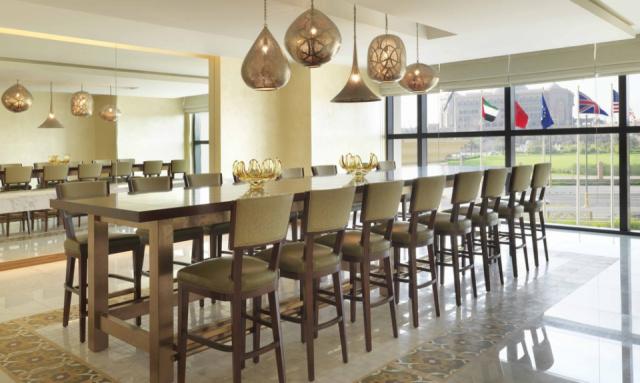 Fresh_Basil_High_Table_0001_R