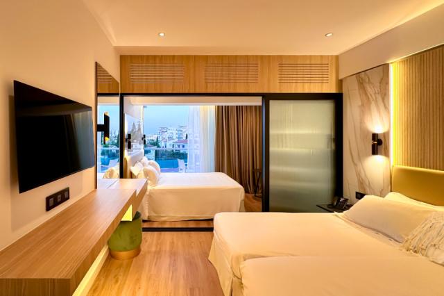 Superior-Family-Room