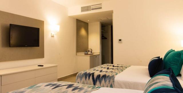 Leopard Beach Resort-MBA-Superior-balcony-21