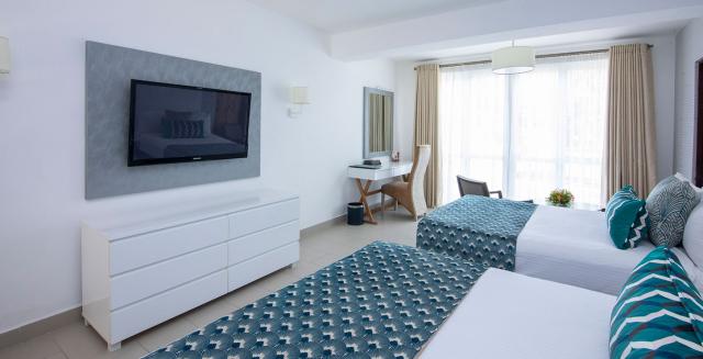 MBA-Leopard Beach Resort deluxe terrace