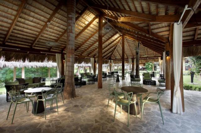 Lobby bar Caoba