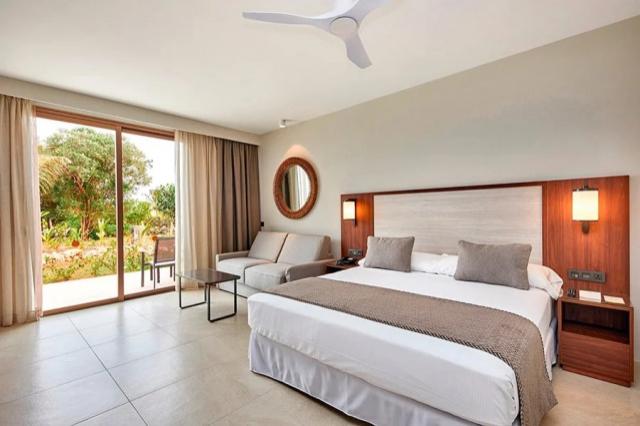 RIU Jumbo-superior
