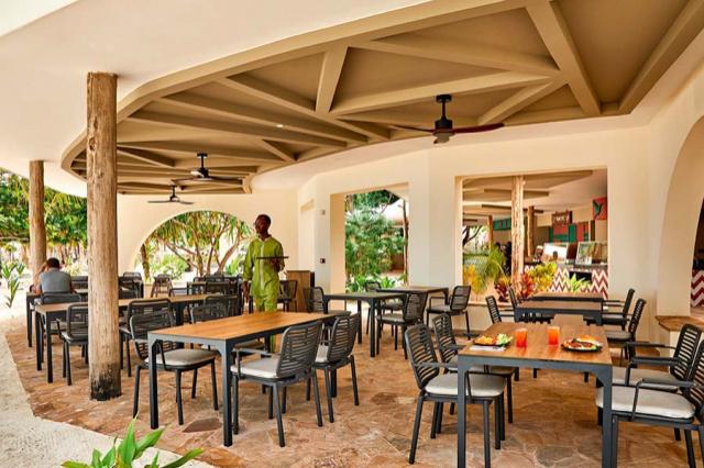 RIU Jumbo-bar5