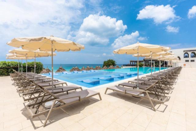 pool-riu-palace-zanzibar-3_tcm55-228957