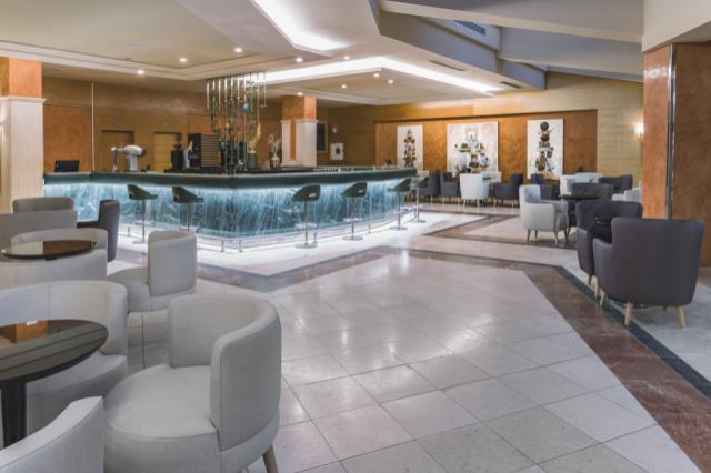 Lobby Bar 1