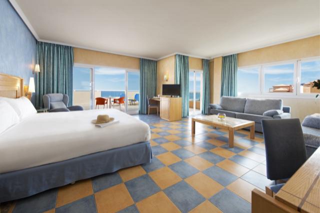 01 Junior Suite - Sea View
