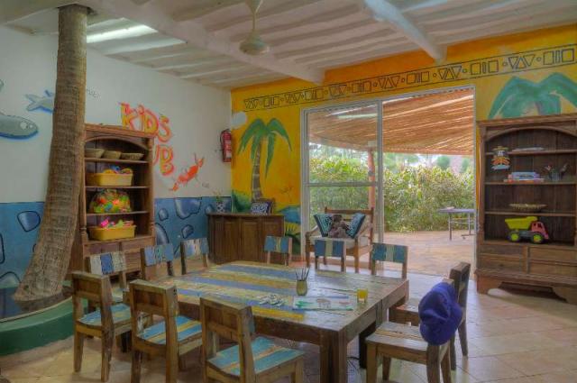 Bluebay Beach Resort2