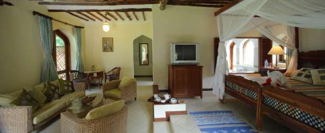 Bluebay Beach Resort-sultan-suite-slide-6