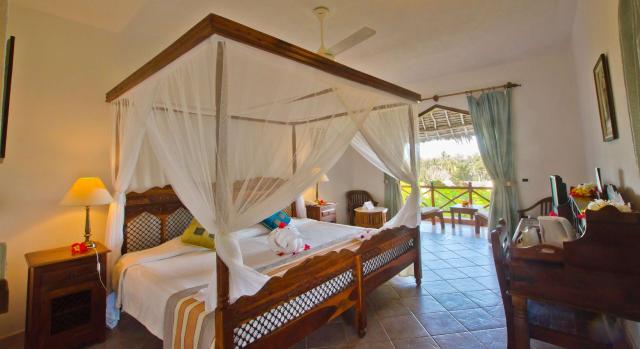 Bluebay Beach Resort-garden-rooms-slide