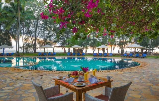 Bluebay Beach Resort-7