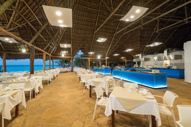 Sandies-Baobab-Beach_Restaurant13