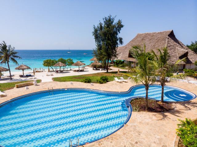 Sandies-Baoba-Beach_Zanzibar16