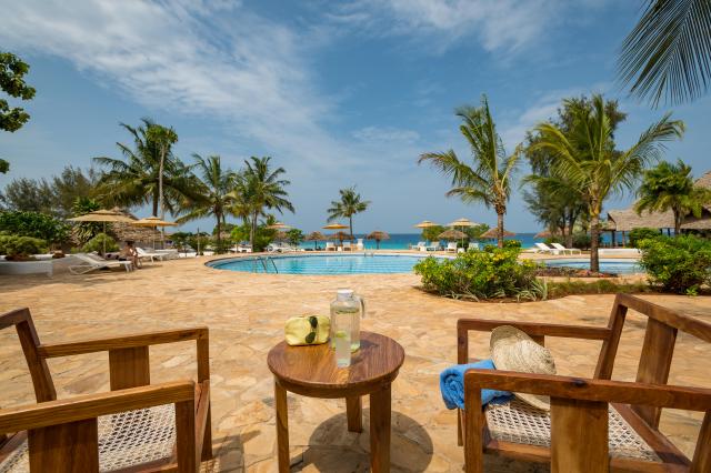 Sandies-Baoba-Beach_Zanzibar6