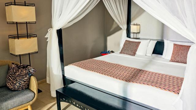 tui-blue-bahari-zanzibar-junior-suite-mainshot-3