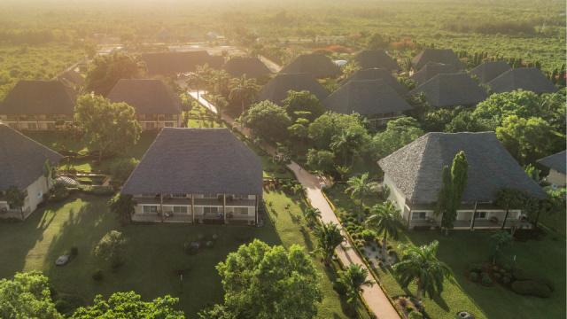 tui-blue-bahari-zanzibar-garden-buildings