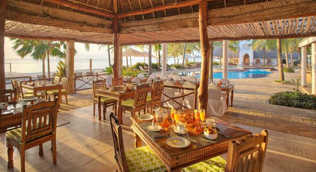 Sultan Sands Resort Mwambao-Restaurant-1-2