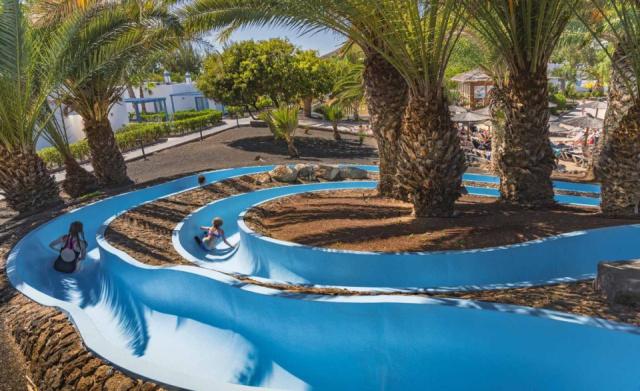 05-Water-Slide