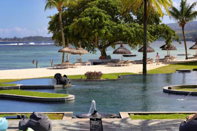 Shanti-Maurice-Resort-_-Spa_Main-Pool_05