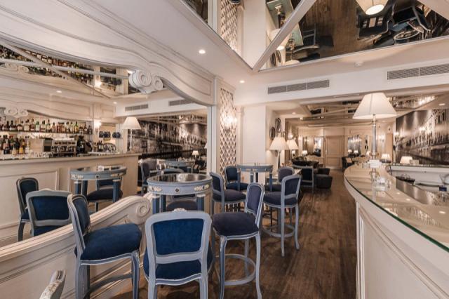 Osborne Hotel_blue lounge