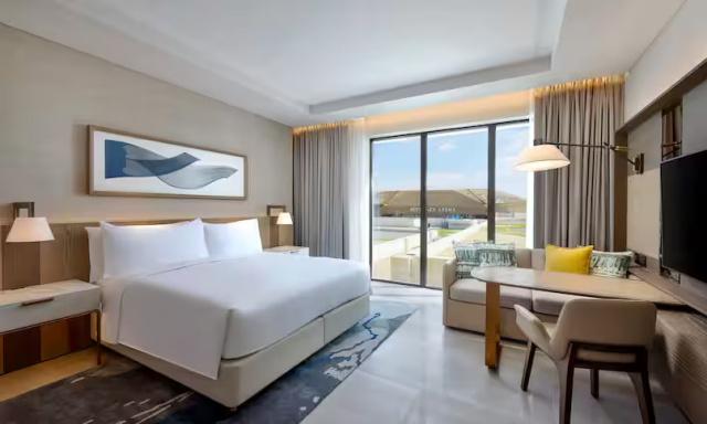king-guest-room-2