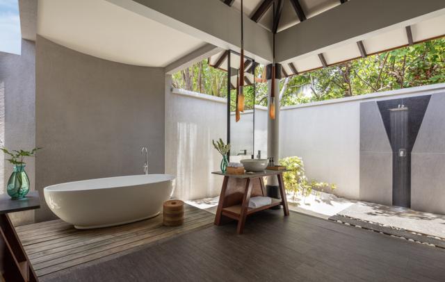 NH_Collection_Maldives_Havodda_Resort_Guest_Room_Sunset_Beach_P