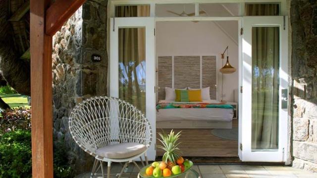 la_pirogue_rooms_beach_pavilion_1