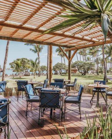 la_pirogue_restaurants_coconut_cafe_1-jpg