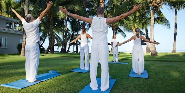 sugar_beach_activities_yoga