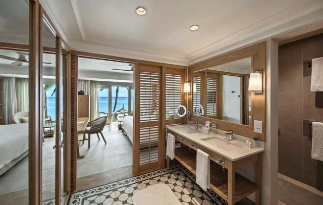 sb-deluxe-beach-front-room-1