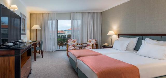 5-star-hotel-madeira-with-spa-classic-lateral-sea-view
