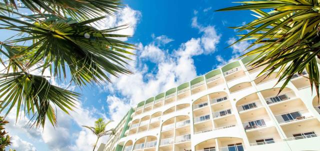 all-inclusive-hotel-madeira-building