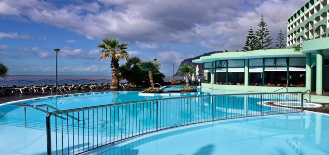 all-inclusive-hotel-madeira-pool