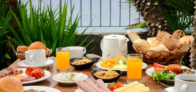 all-inclusive-hotel-madeira-breakfast