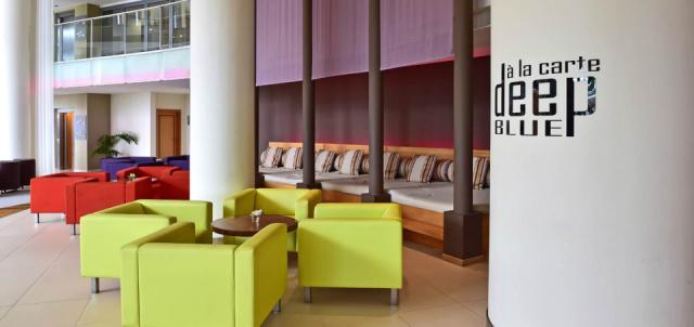 4-star-hotel-madeira-a-la-cart-restaurant-lobby