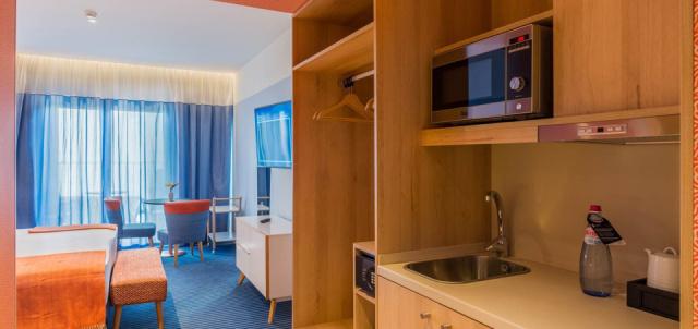hotel-funchal-deluxe-sea-view-studios3