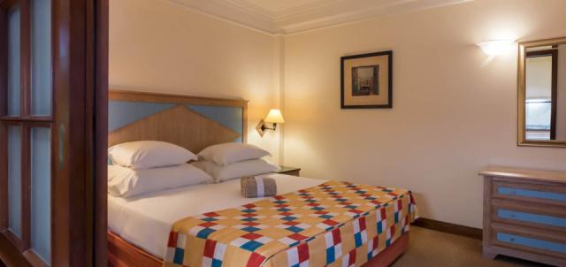hotel-in-funchal-near-beach-rooms5