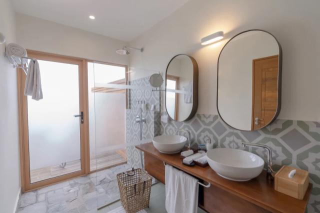 Joy Island_Lagoon Villa