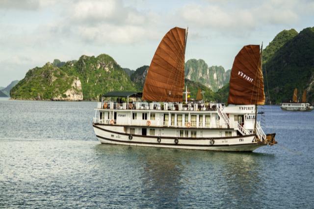 Ha Long Bay