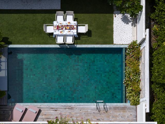 VARU-by-Atmosphere-VILLAS-MAJILIS-IN-VILLA-BREAKFAST-03-12_2022