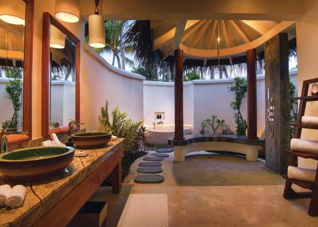 OBLU-SELECT-AT-SANGELI-DELUXE-BEACH-VILLA-WITH-POOL-BATHROOM-FU