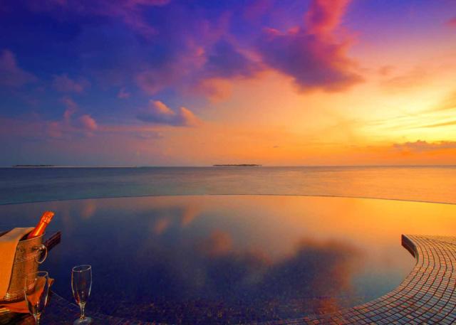 OBLU-SELECT-at-Sangeli-Honeymoon-Water-Suite-with-Pool-Deck-Vie
