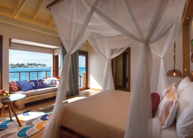 OBLU-SELECT-AT-SANGELI-WATER-VILLA-WITH-POOL-BEDROOM-VIEW-copy-