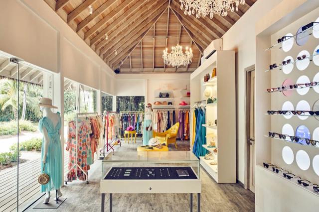 luxury-resort-maldives-seaside-collection-finolhu-shopping