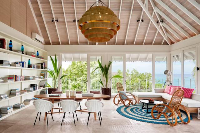 luxury-resort-maldives-seaside-collection-finolhu-libary