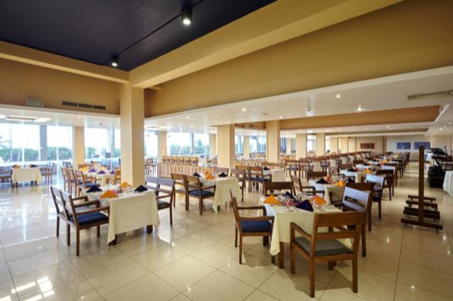 Sri Lanka-Hotel Turyaa Kalutara-etterem-2